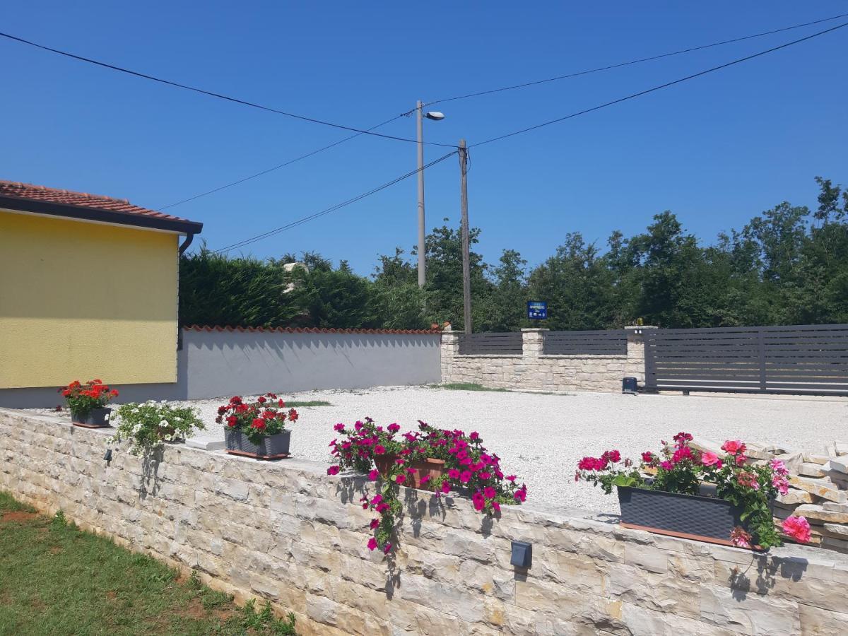 Apartments Dora Porec Luaran gambar