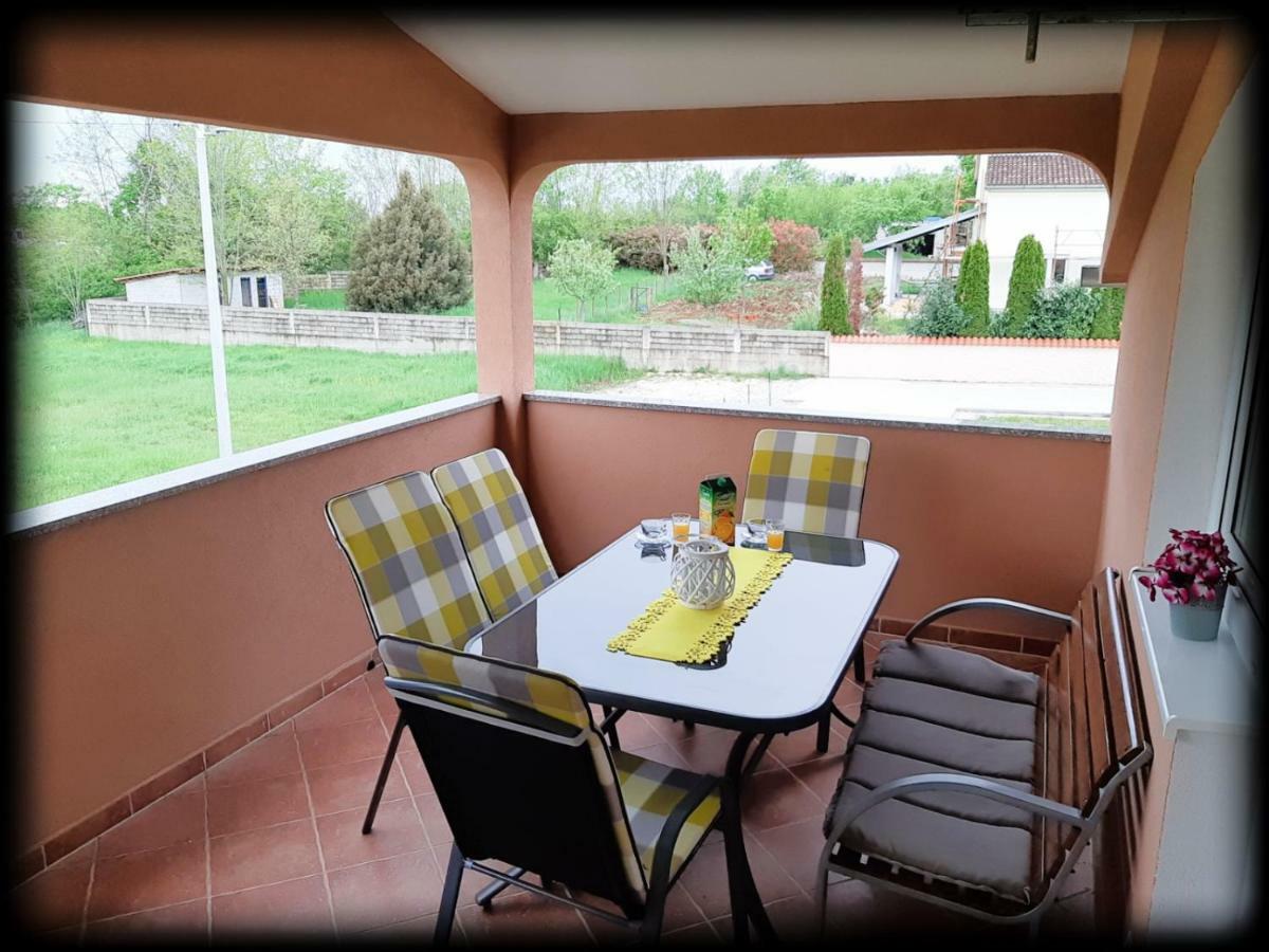 Apartments Dora Porec Luaran gambar